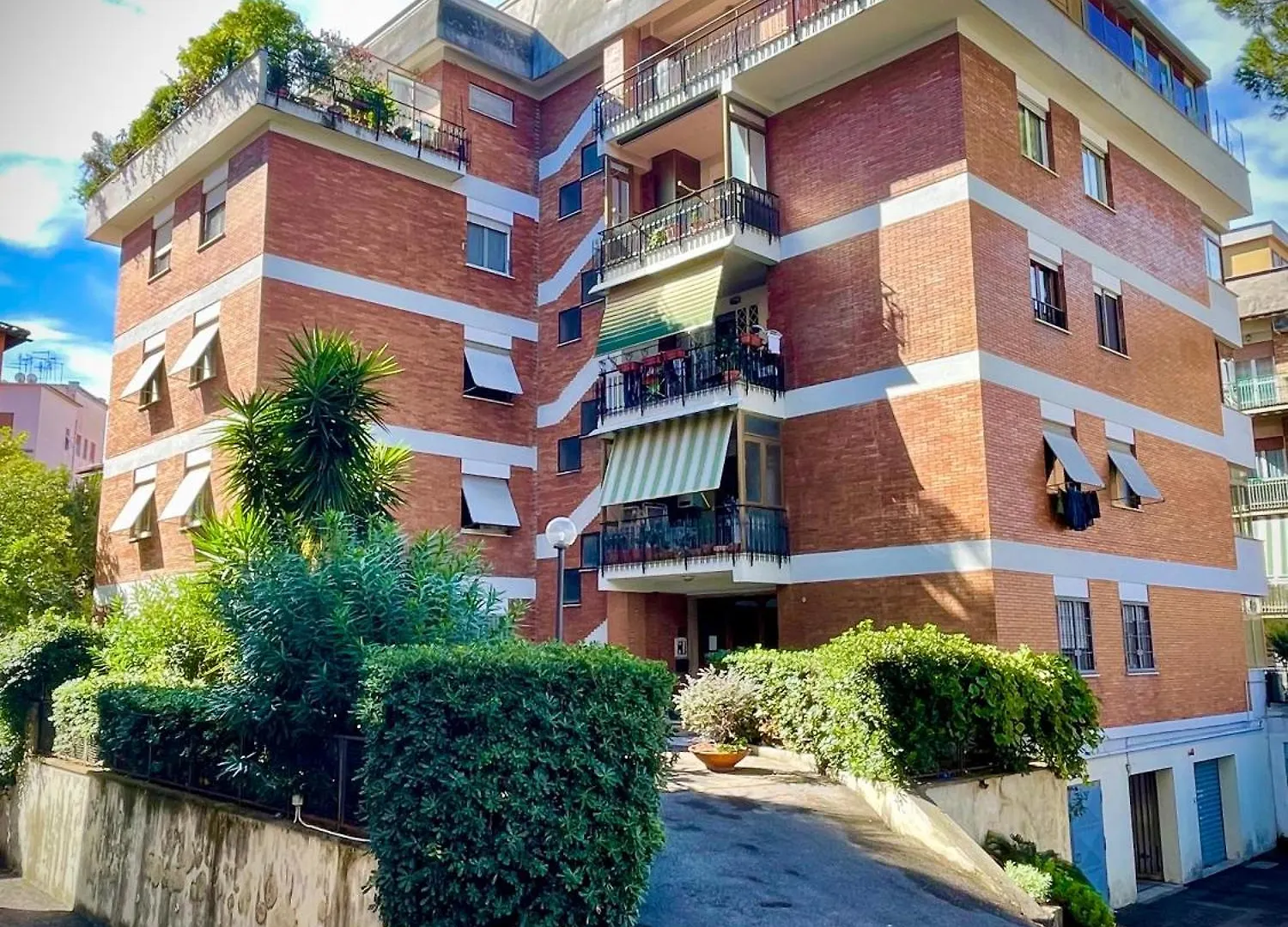 Domus Urbani Apartment Rome Italy